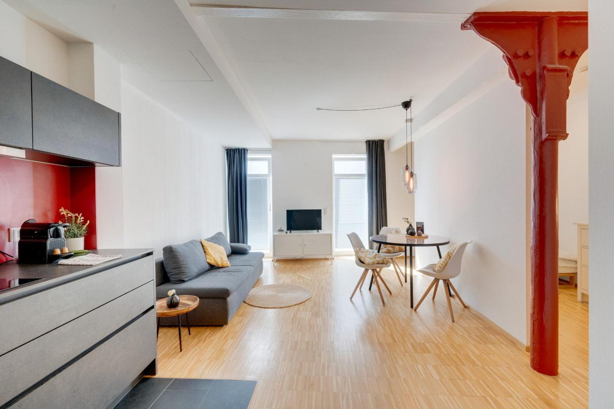 ☆Design Apartment Zentral☆200M Vom Marktplatz☆Ruhige Altstadtlage☆ Reutlingen Luaran gambar